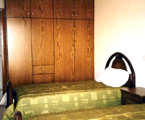 twin bedroom