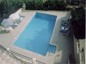 villa pool