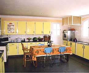 villa kitchen
