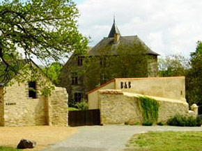 Chateau de Chanze with B&B Gites