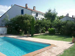 Farmhouse with pool