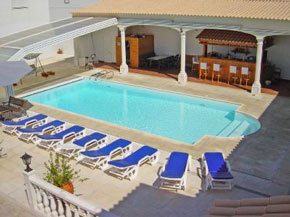 Casa Vieira villa pool area