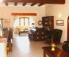 Villa dining room