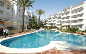 Outdoor Swimming pool