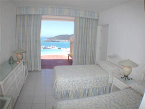 1034 St. Maarten beds