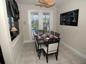 villa breakfast room