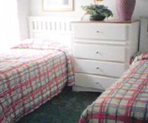 Twin bedroom