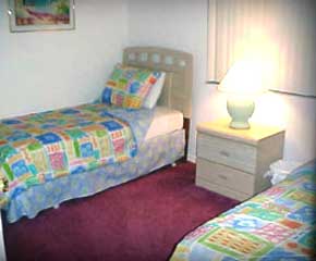 Twin bedroom 4